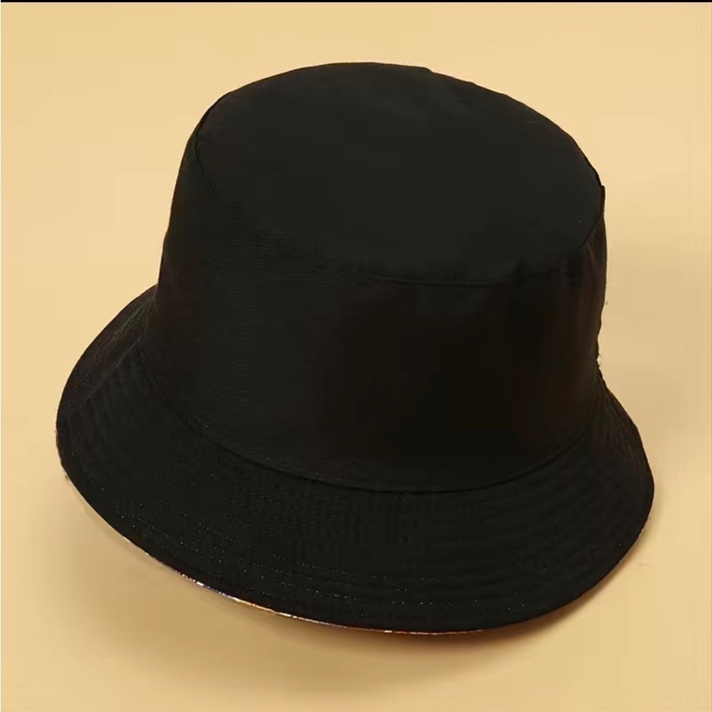 Chain Designer Bucket Hat - Picture 5 of 12